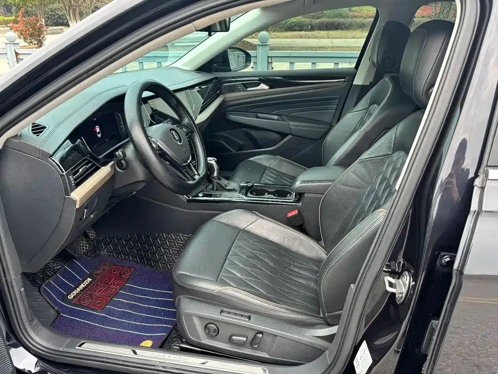 Volkswagen Passat — фото 6