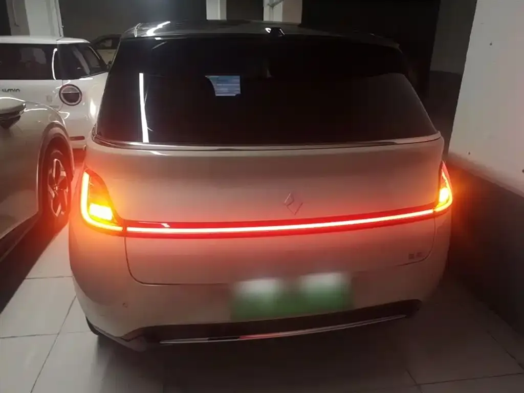 Baojun Yunduo 2024 из CN, фото 10