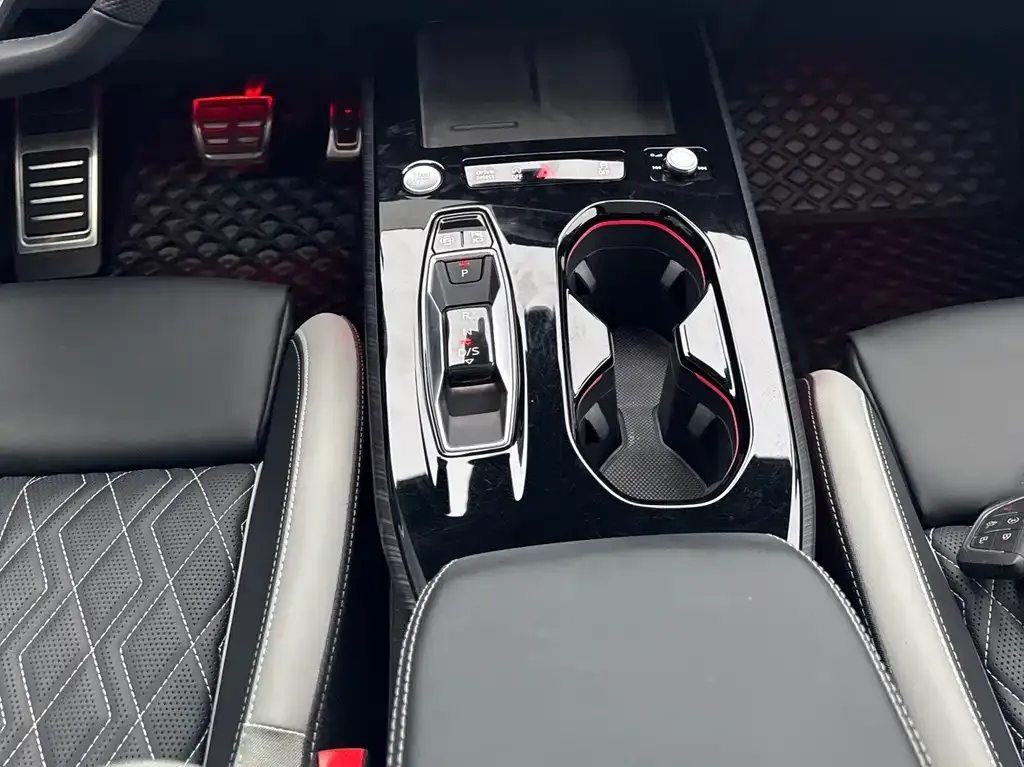 Audi A5L 2026 из CN, фото 7