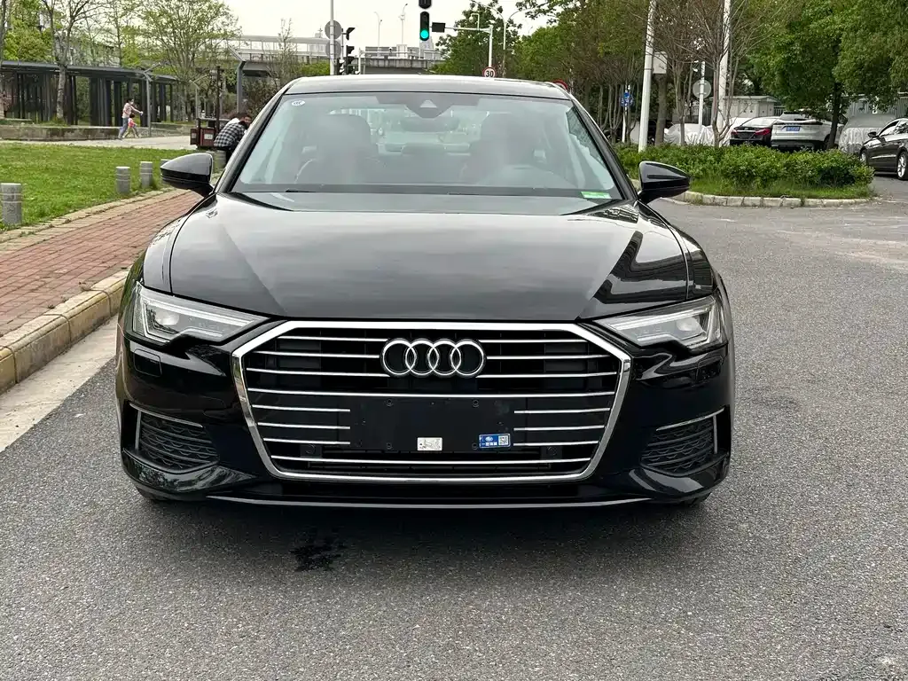 Audi A6L — фото 6