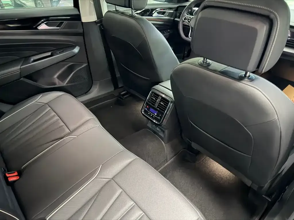Volkswagen Passat — фото 4