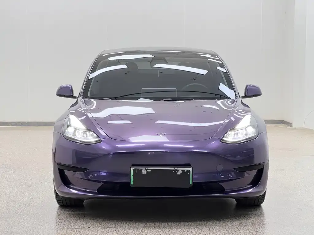 Tesla Model 3 — фото 10