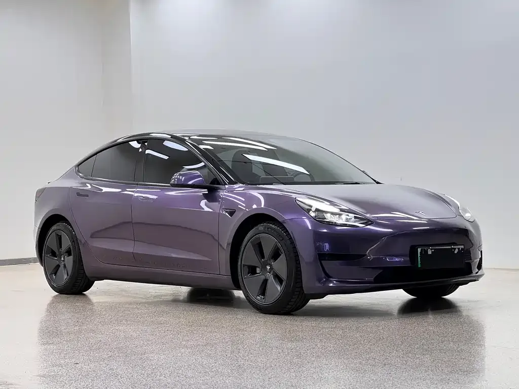 Tesla Model 3 — фото 4