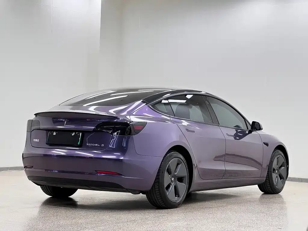Tesla Model 3 — фото 8