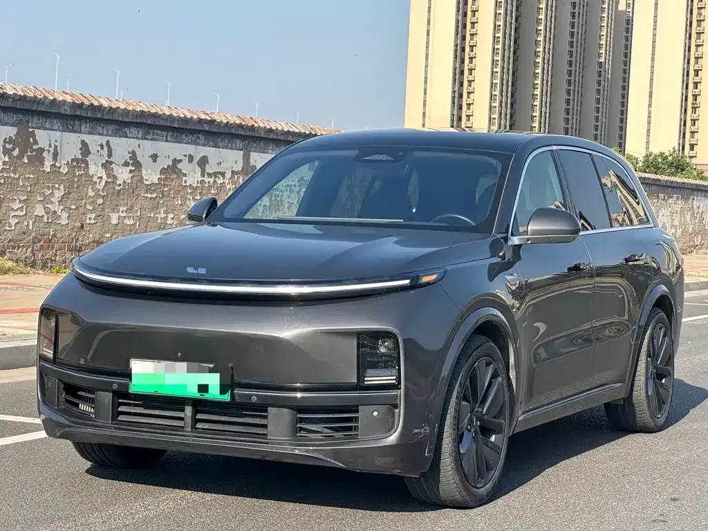 Li Auto L8