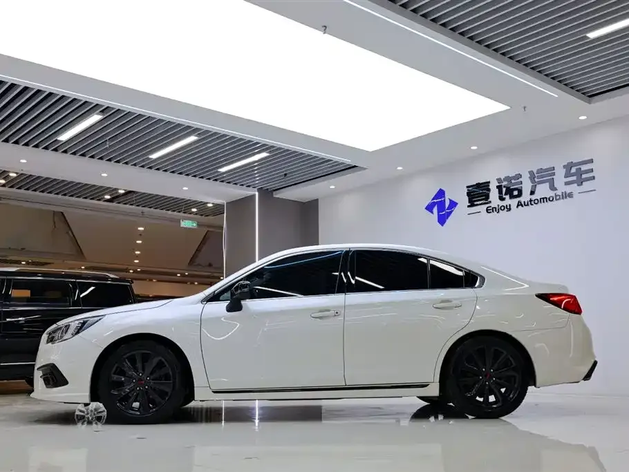 Subaru Legacy 2021 из CN, фото 6