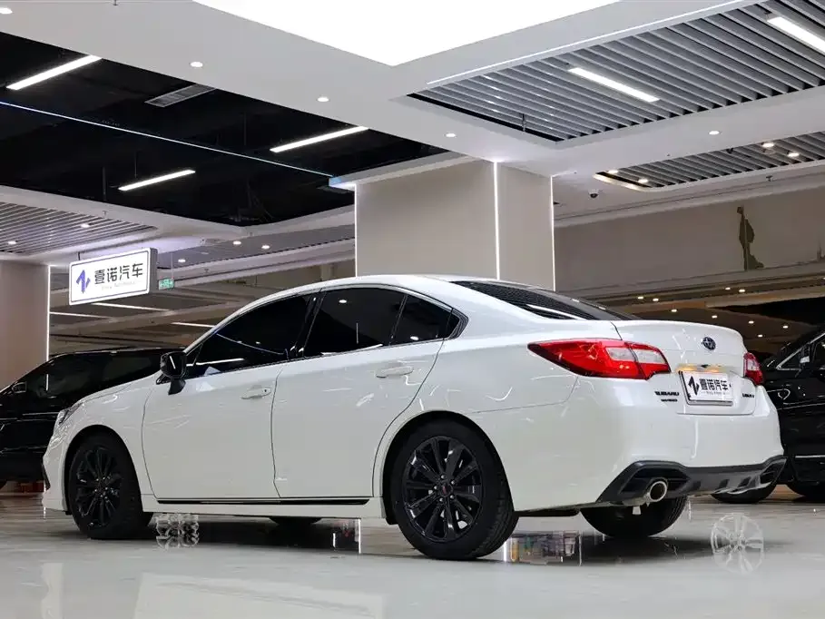 Subaru Legacy 2021 из CN, фото 9