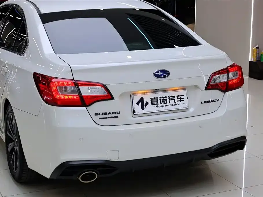 Subaru Legacy 2021 из CN, фото 7