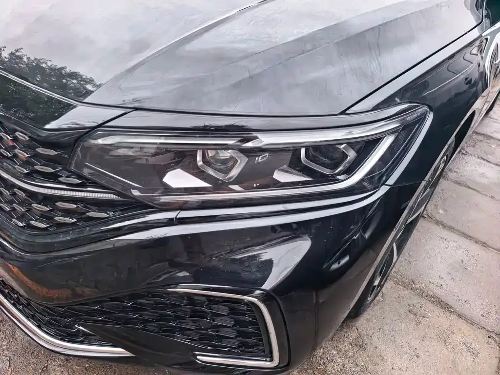 Volkswagen Passat — фото 9