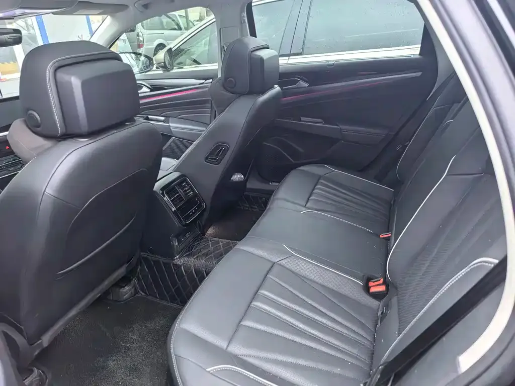 Volkswagen Passat — фото 4