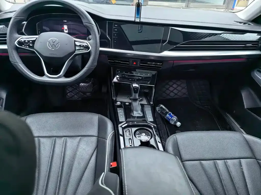 Volkswagen Passat — фото 5