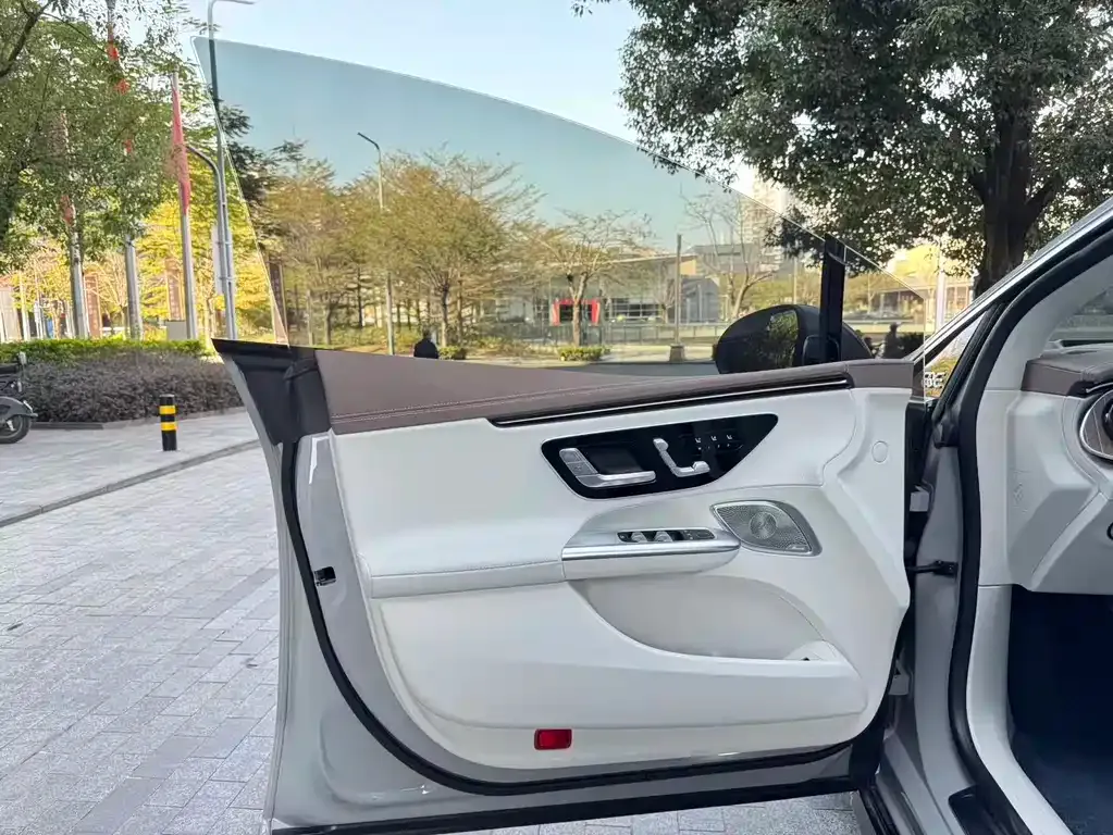 Mercedes-Benz EQE 2025 из CN, фото 4