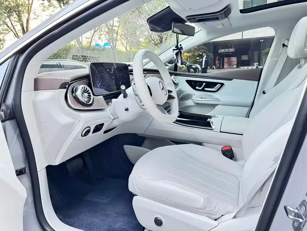 Mercedes-Benz EQE 2025 из CN, фото 3