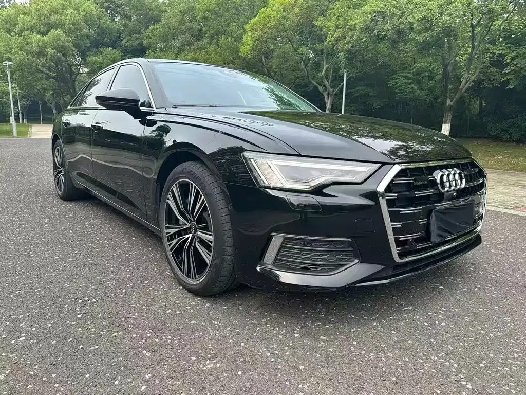Audi A6L — фото 9