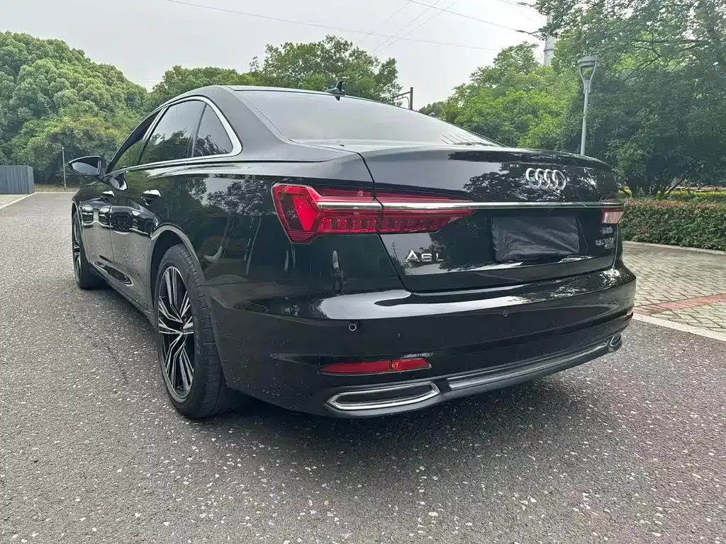 Audi A6L — фото 10