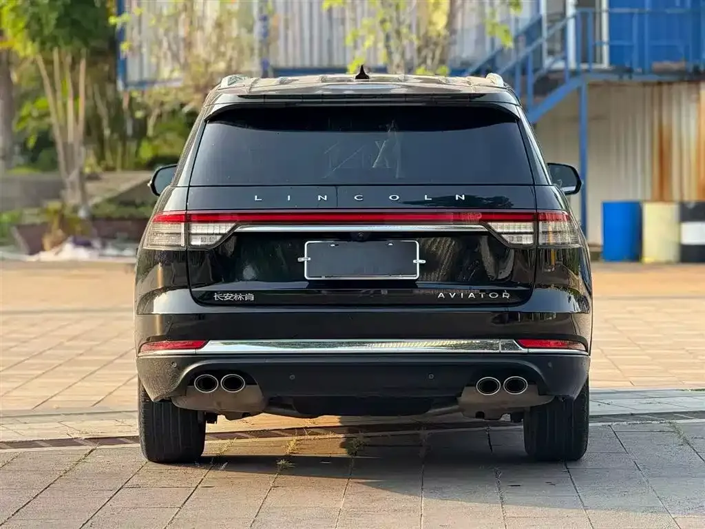 Lincoln Aviator — фото 7