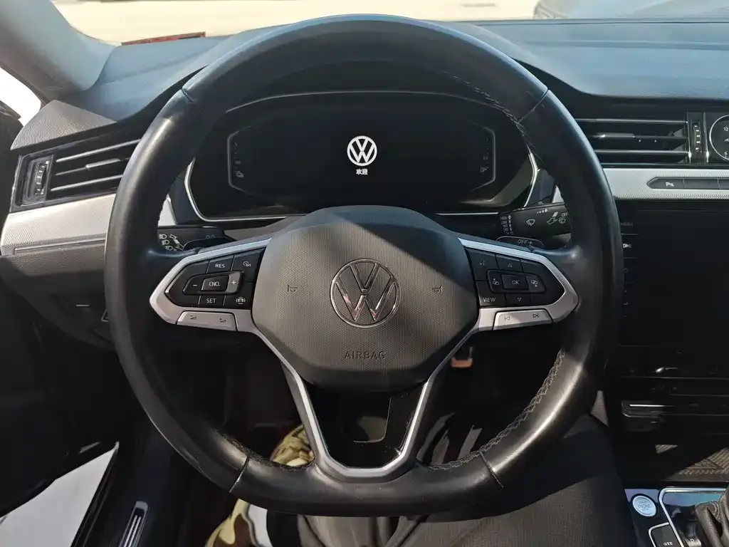 Volkswagen Magotan GTE PHEV 2023 из CN, фото 4