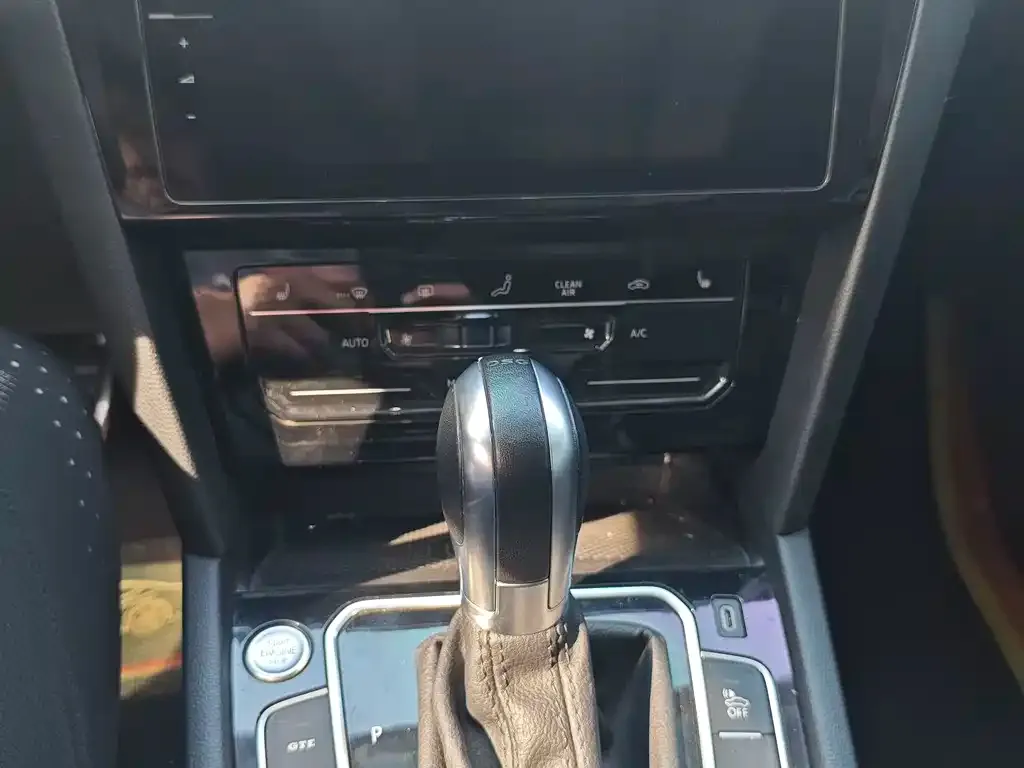 Volkswagen Magotan GTE PHEV 2023 из CN, фото 6