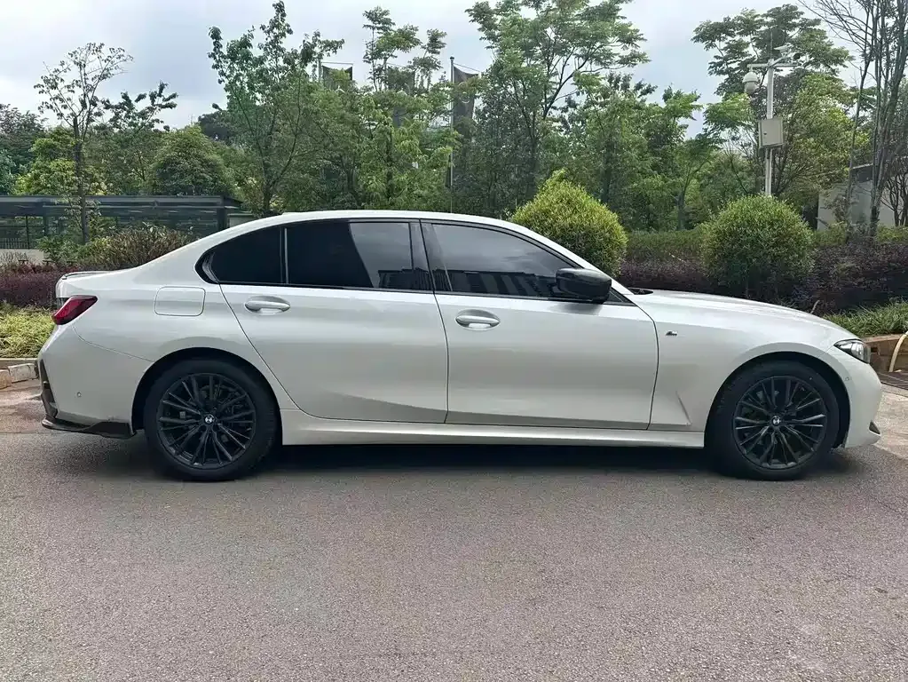 BMW 3 Series 2023 из CN, фото 6