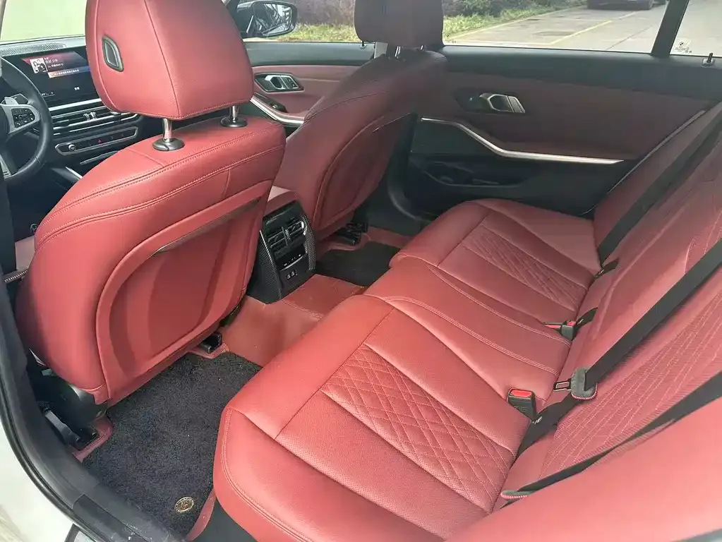 BMW 3 Series 2023 из CN, фото 3