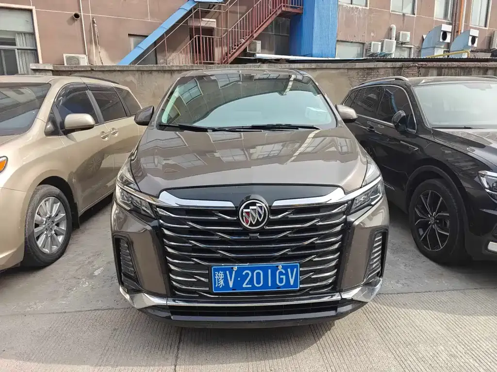 Buick GL8 2023 из CN, фото 4