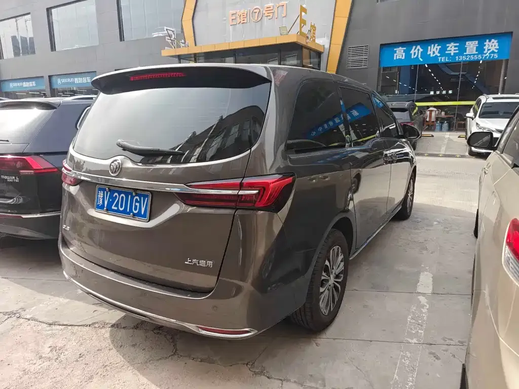 Buick GL8 2023 из CN, фото 7