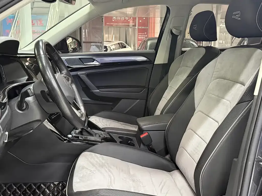 Volkswagen Tayron X 2021 из CN, фото 10