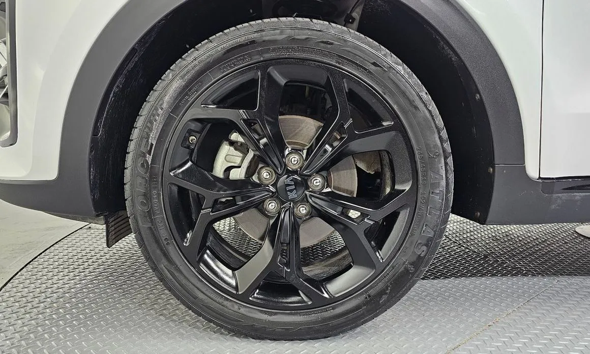 Kia Sportage — фото 9