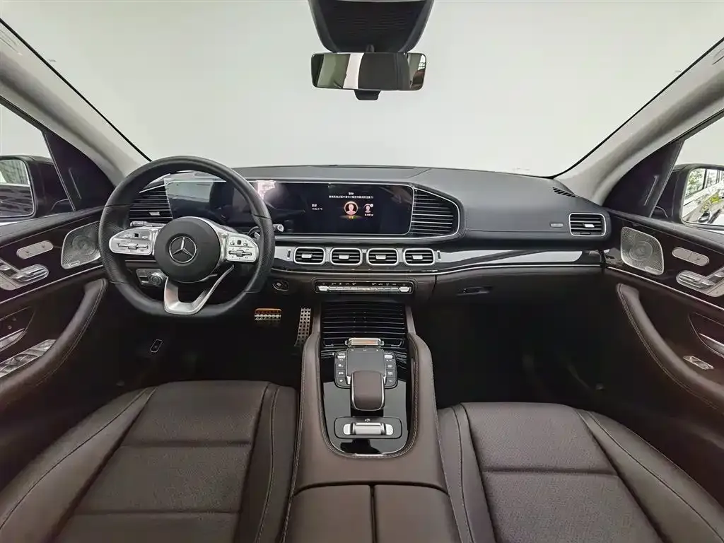 Mercedes-Benz GLS — фото 5