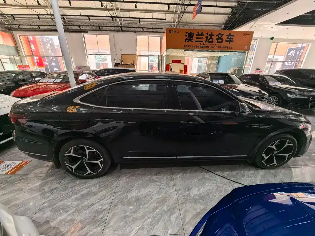 Volkswagen Passat — фото 4