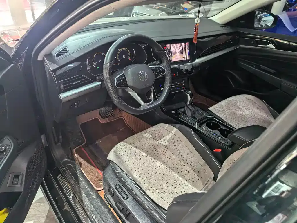 Volkswagen Passat — фото 6