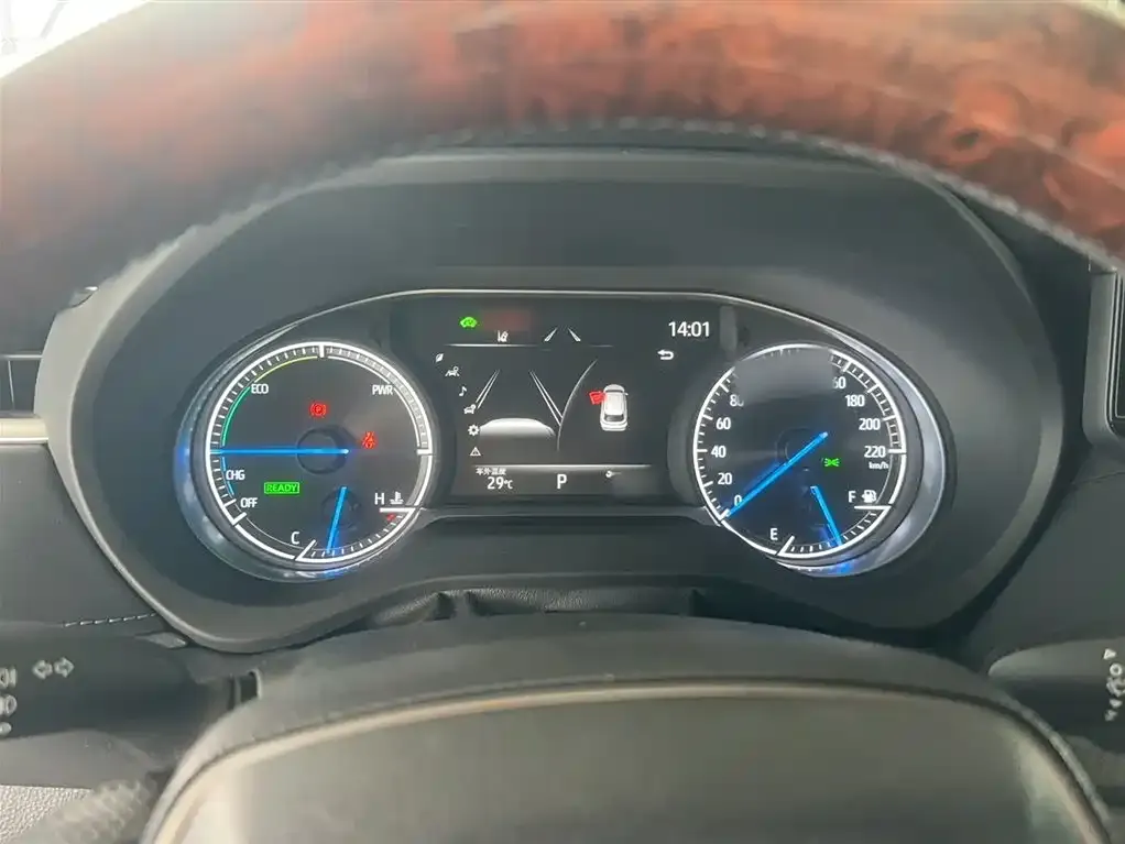 Toyota Harrier — фото 2
