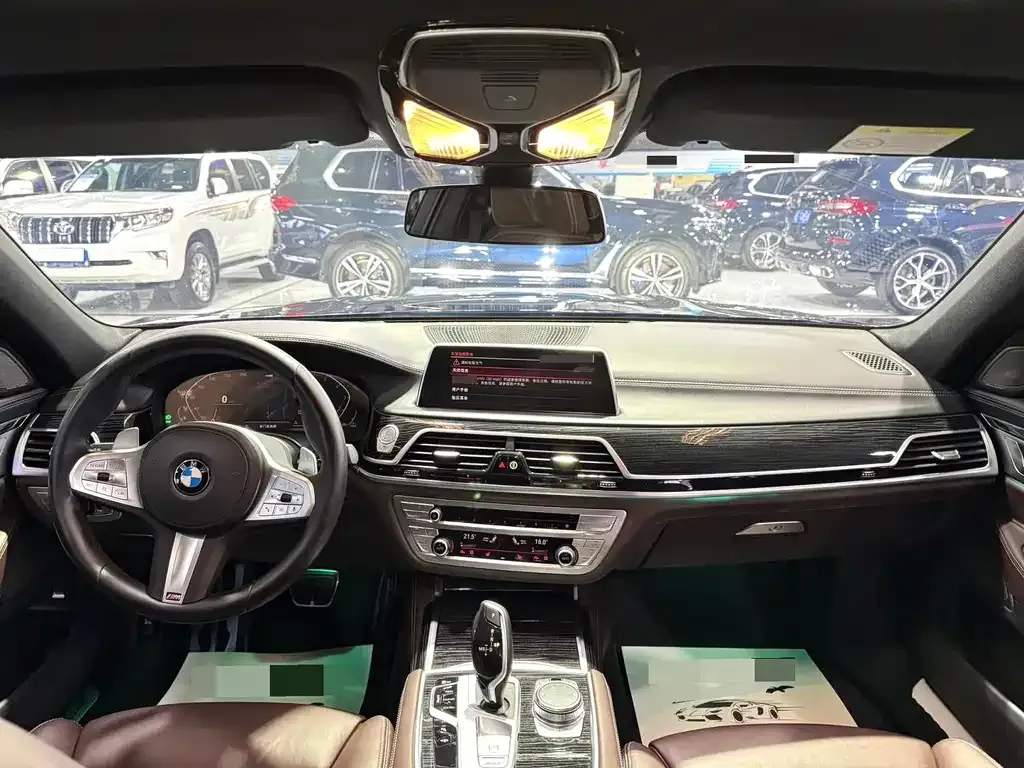 BMW 7 Series 2021 из CN, фото 4