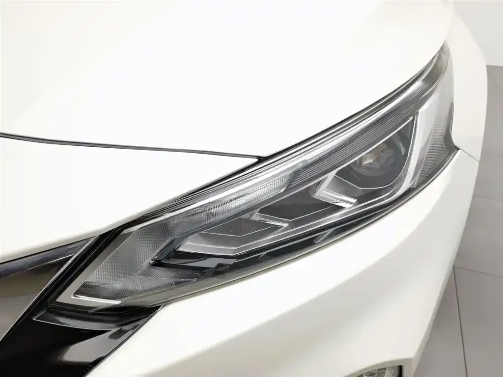 Nissan Teana — фото 6
