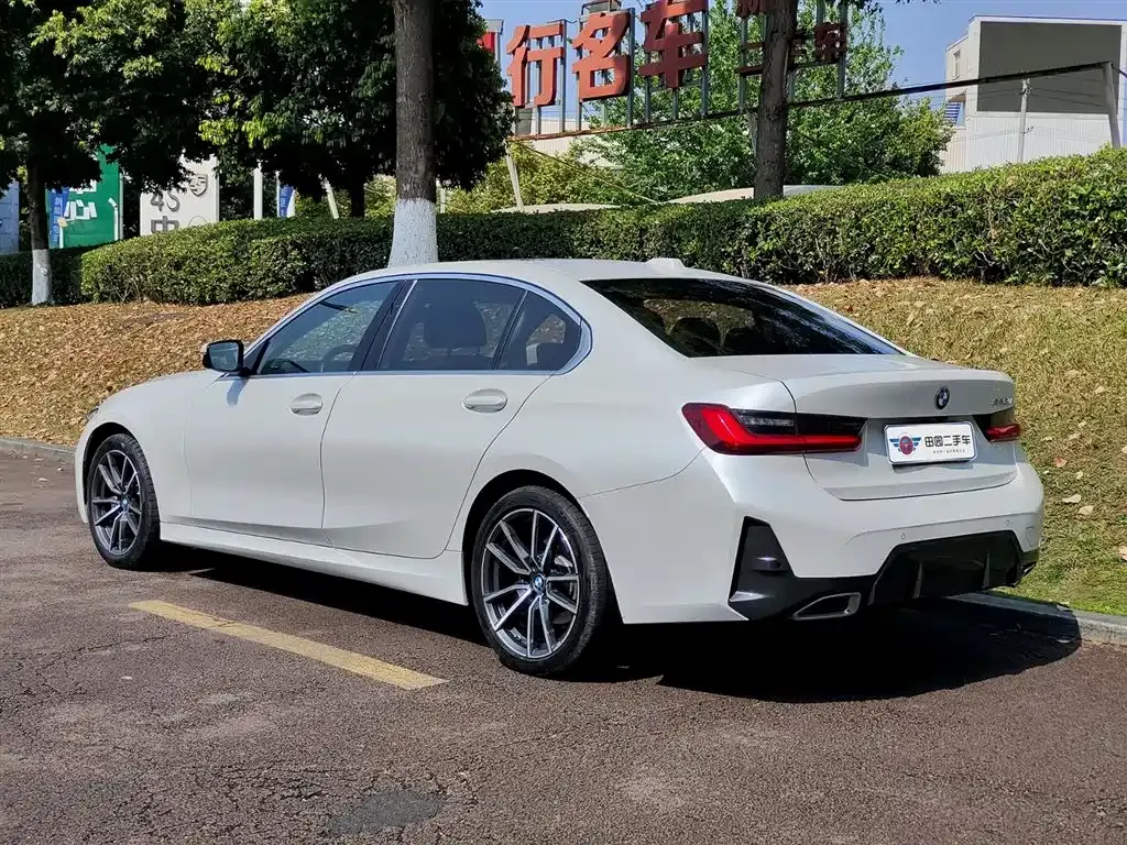 BMW 3 Series 2023 из CN, фото 10