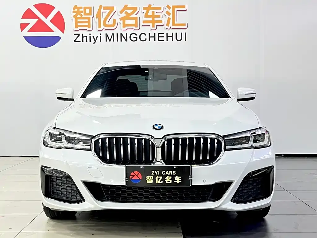 BMW 5 Series — фото 10