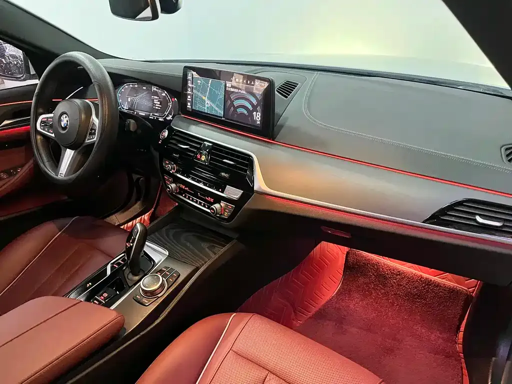 BMW 5 Series — фото 4