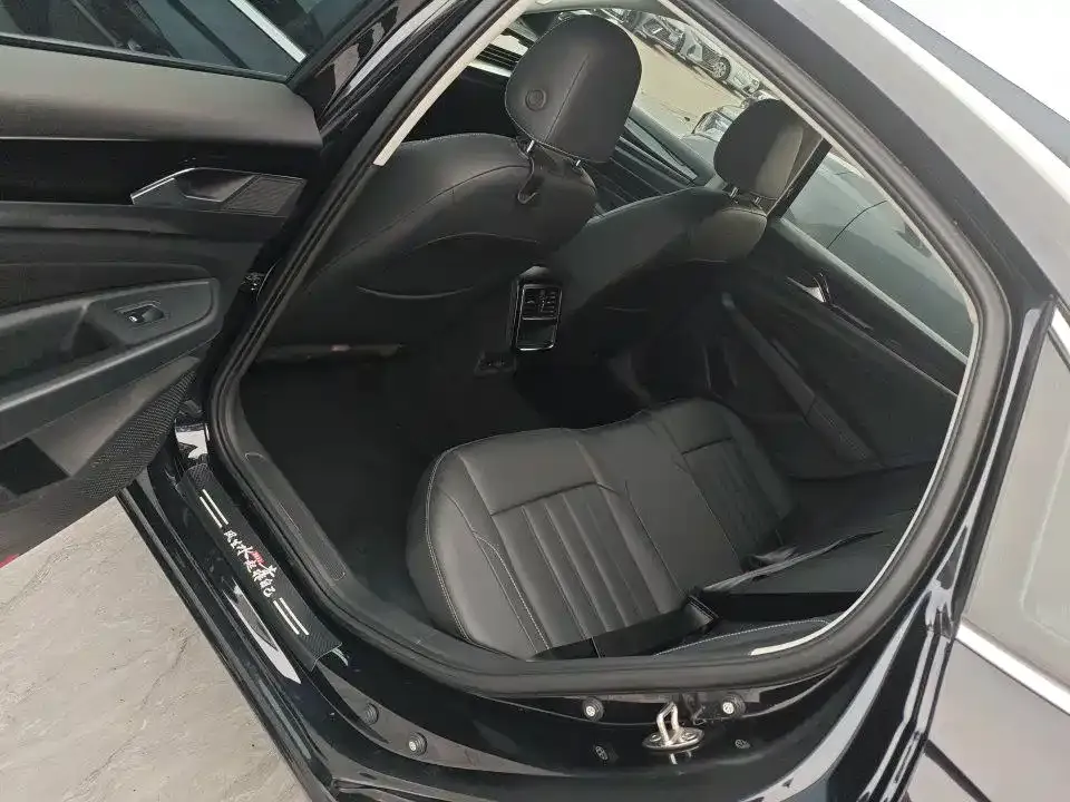 Volkswagen Passat — фото 3