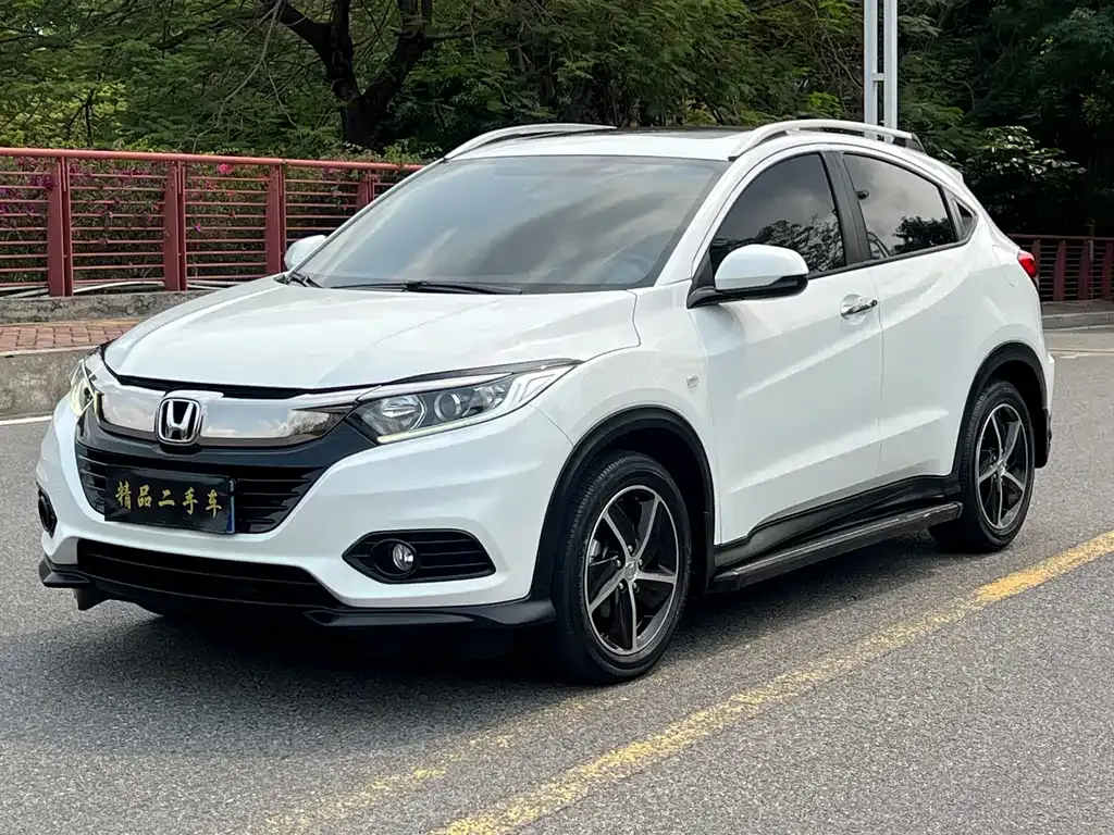 Honda Vezel — фото 1