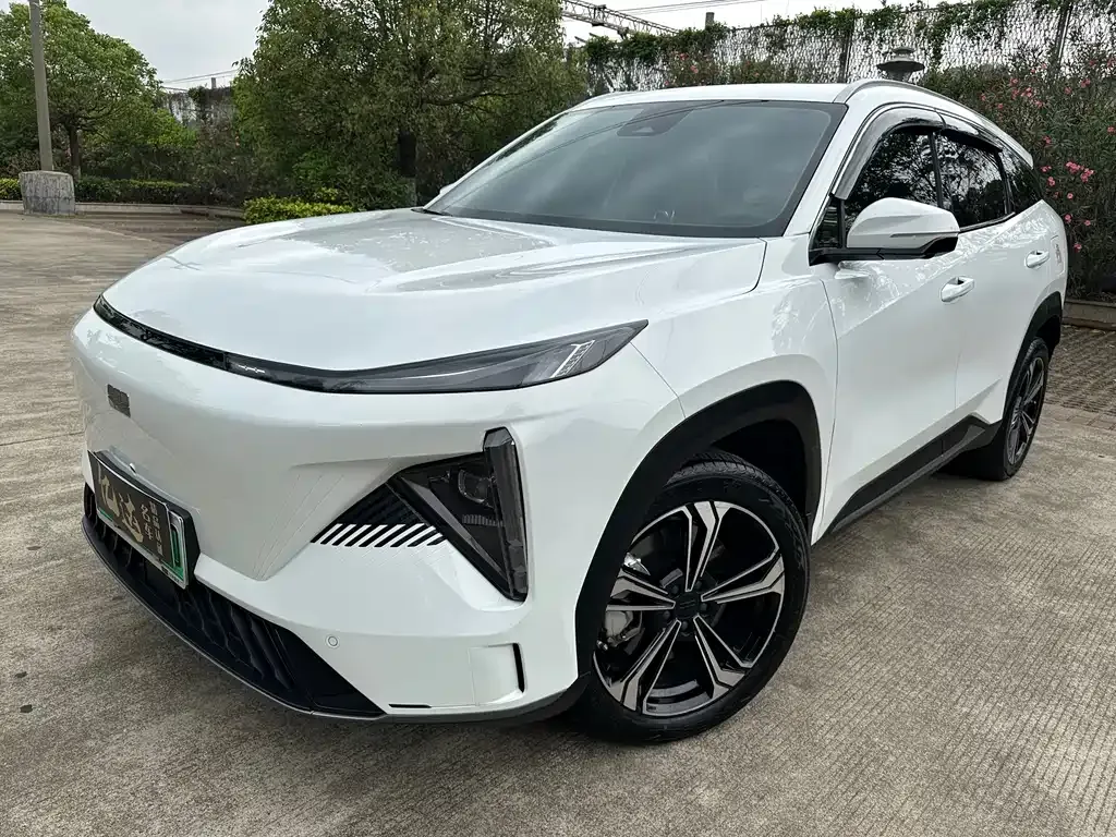 Geely Galaxy L7