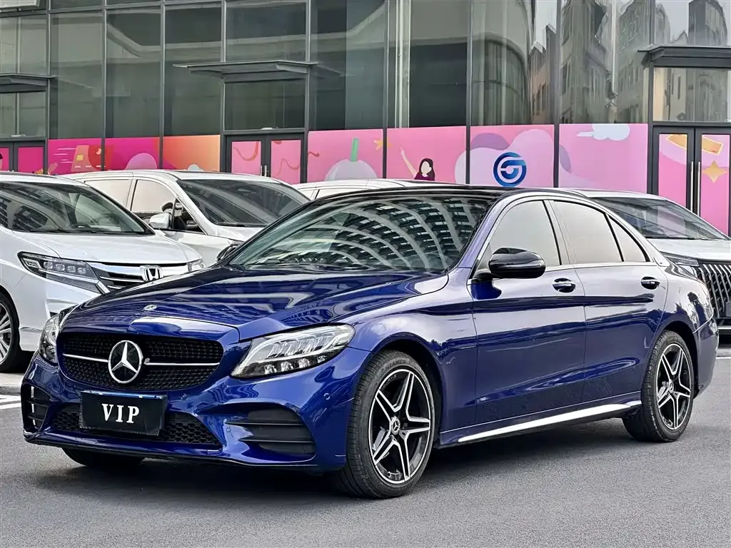 Mercedes-Benz C-Class — фото 1