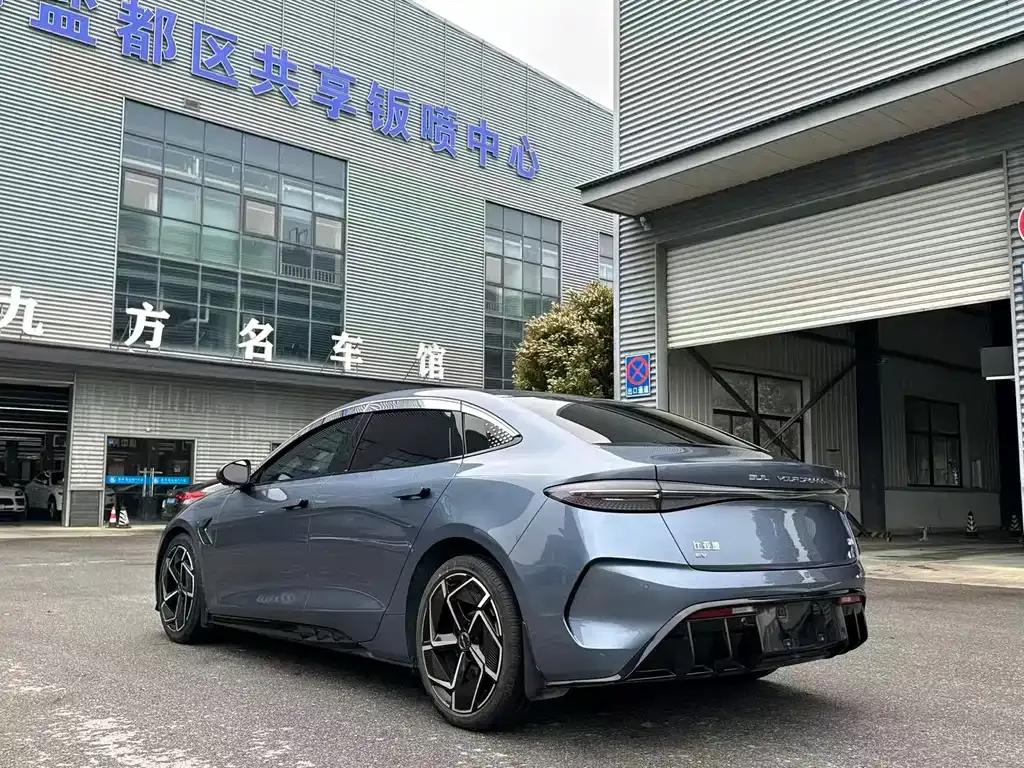 BYD Seal — фото 9