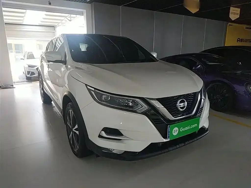 Nissan Qashqai — фото 9