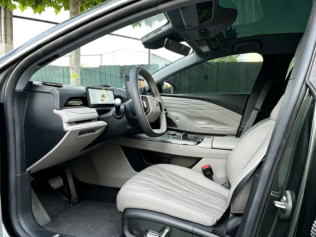 Geely Galaxy Xingyao 8 2025 из CN, фото 8