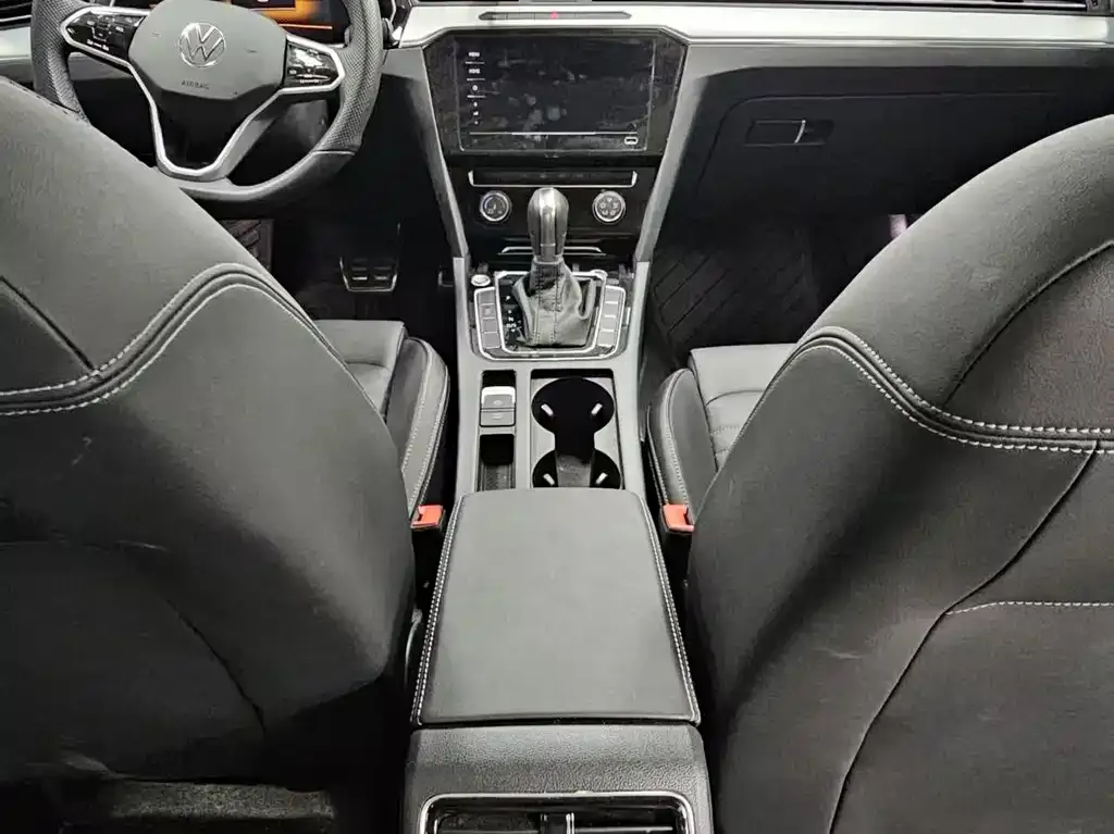 Volkswagen Magotan 2025 из CN, фото 8