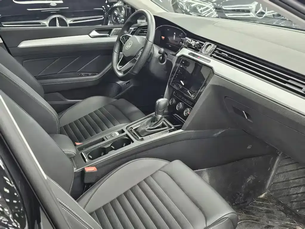 Volkswagen Magotan 2025 из CN, фото 2