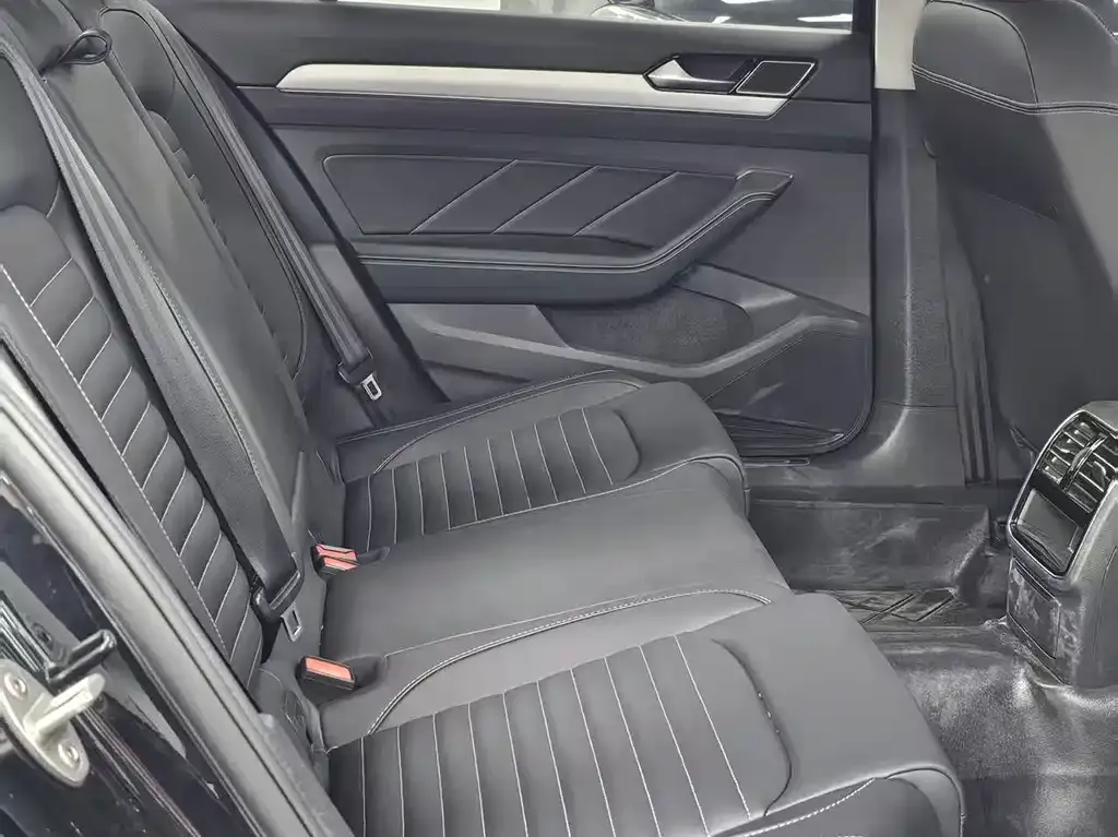 Volkswagen Magotan 2025 из CN, фото 7