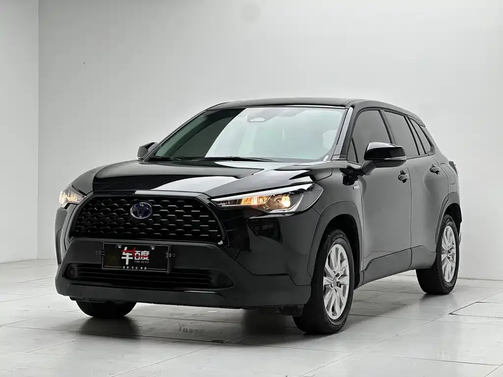Toyota Corolla Cross 2024 из CN, фото 1