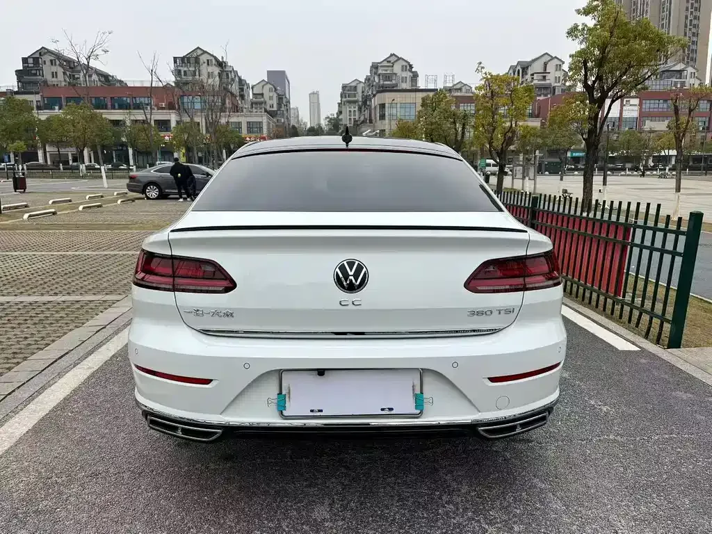 Volkswagen CC — фото 8