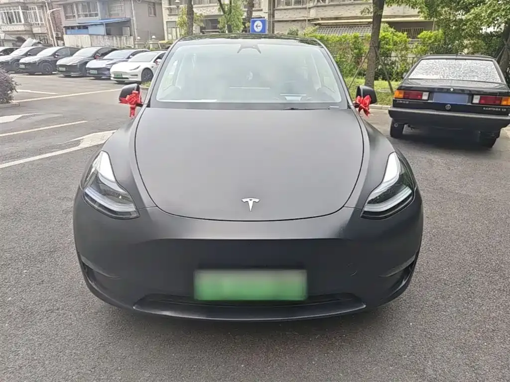 Tesla Model Y — фото 5